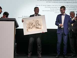 Kickelhahn von Andreas Müller-Bechstein wird an Wetzlar übergeben